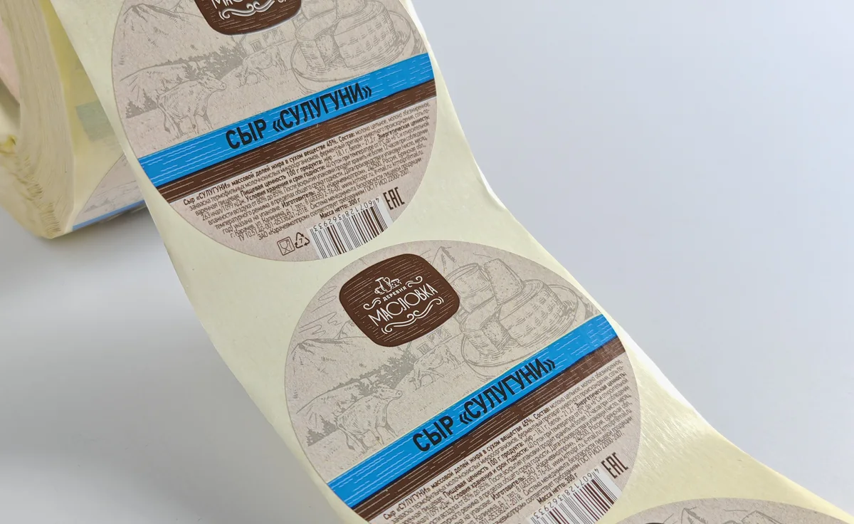 Рулон этикеток для молочного продукта из производственного архива TPPACK